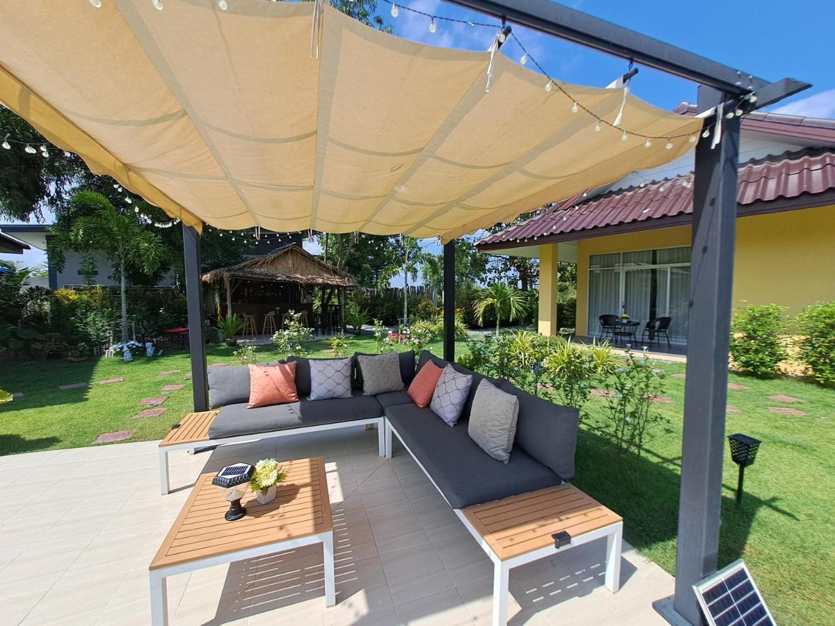 Pool Villa, Resort, Mae Ramphueng Beach, Ban Phe, Rayong, Residence M Thailand (Adults Only) Ban Chamrung Exterior photo